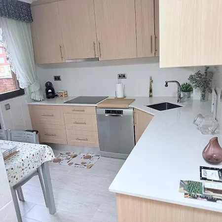 Apartment Con Piscina En