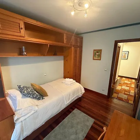 Con Piscina En 아파트