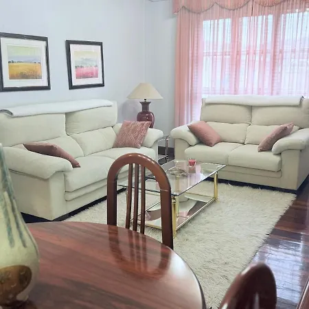 Apartment Con Piscina En Saron