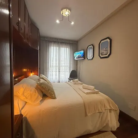 Apartment Con Piscina En Saron