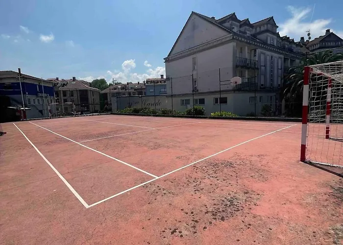 Apartment Con Piscina En *