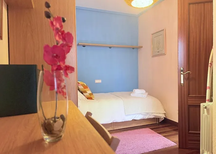 Con Piscina En شقة سارو