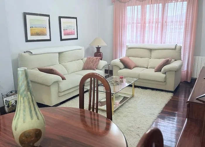 Apartment Con Piscina En Saron