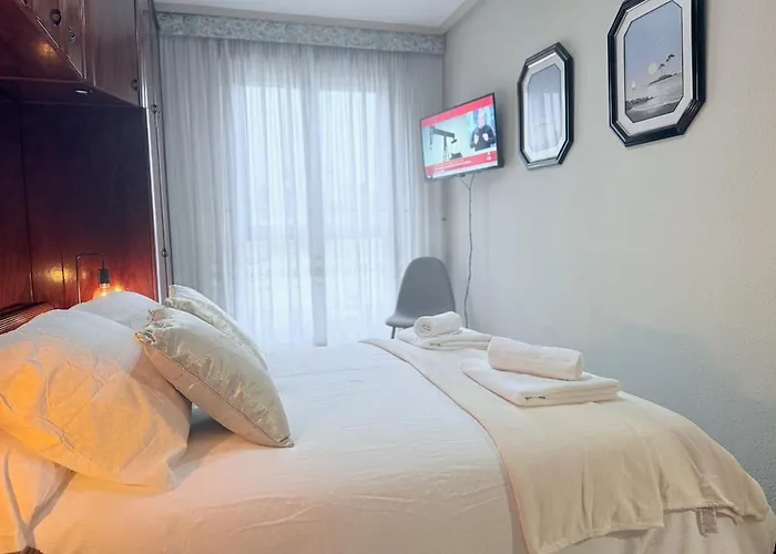 Con Piscina En Apartment *