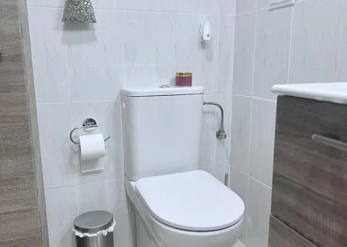 Con Piscina En سارو